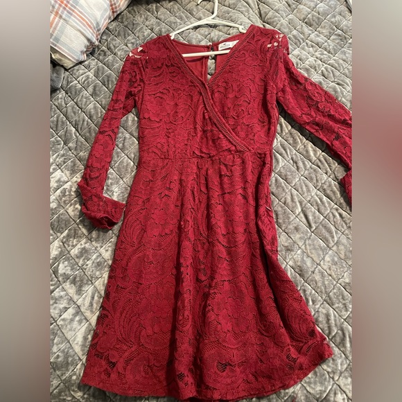 Red Lace Hollister Dress - Picture 2 of 4